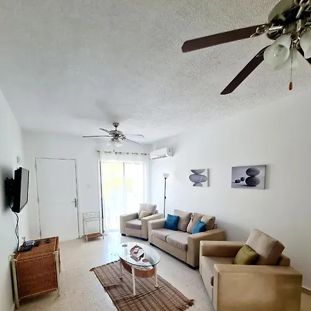 2 Bedroom Townhouse, Close To Harbour, Use Of Onsite Facilities Paphos