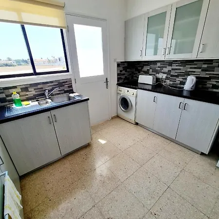 2 Bedroom Townhouse, Close To Harbour, Use Of Onsite Facilities شقة *