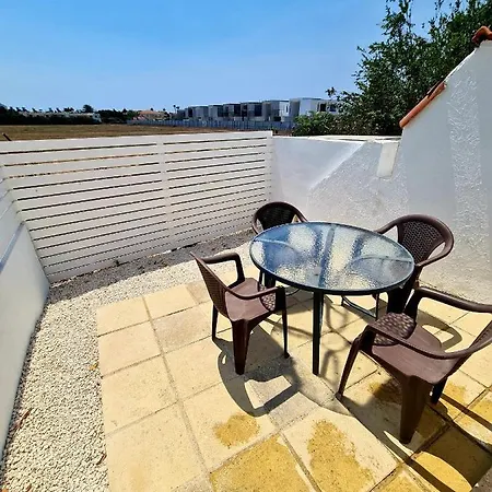 2 Bedroom Townhouse, Close To Harbour, Use Of Onsite Facilities Pafos